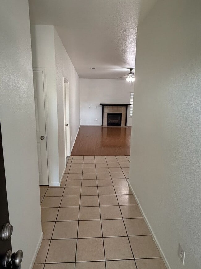 Photo - 1339 Vine St
