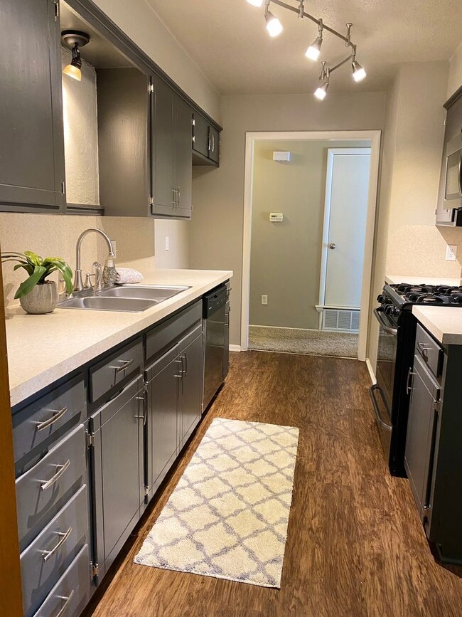 Photo - Available Now!  Darling Edmond Rental!