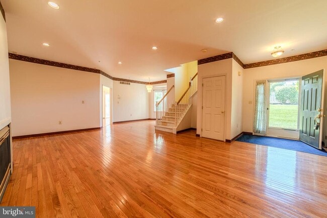 Photo - 651 Fawn Cir