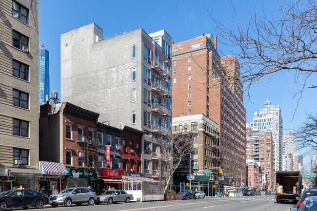 Photo - 220-222 Third Ave