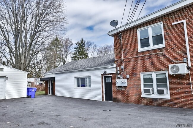 Photo - 21 Center St