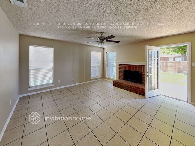 Photo - 2529 Windchase Dr