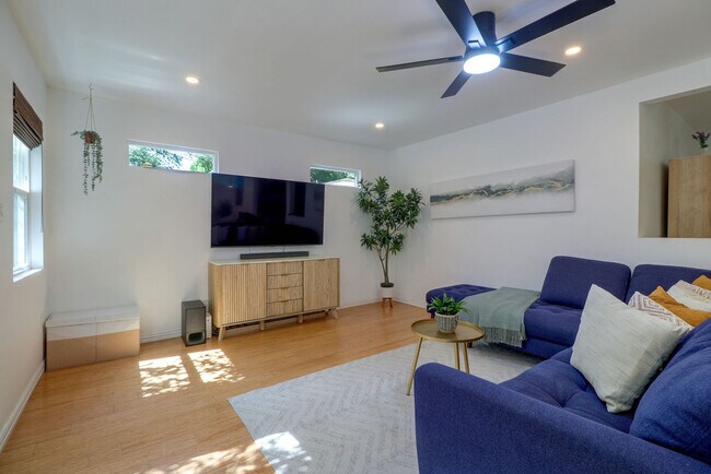Photo - 6304 Peggy St Unidad SI ID1605359P