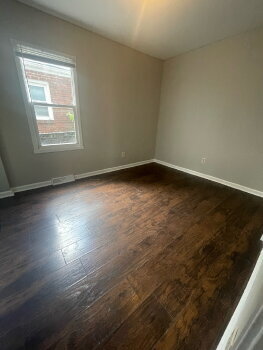 Photo - 758 Durbin St