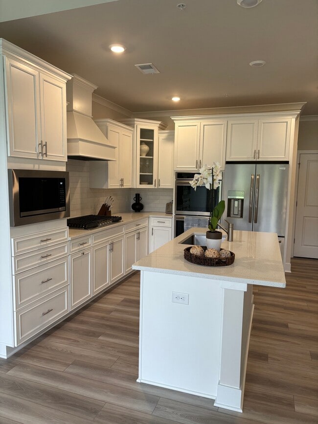Photo - 2136 Winterberry Ln