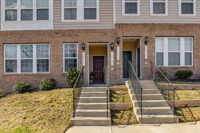 Photo - 3-bedroom, 2.5-bathroom condo with a great open-concept main level.