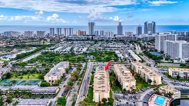 Building Photo - 2000 Atlantic Shores Blvd Unit 410