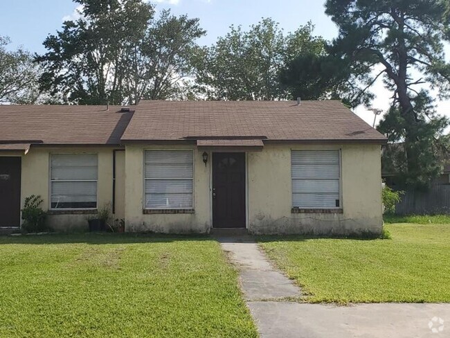 Building Photo - 2/2 in Orange Park Area Rental