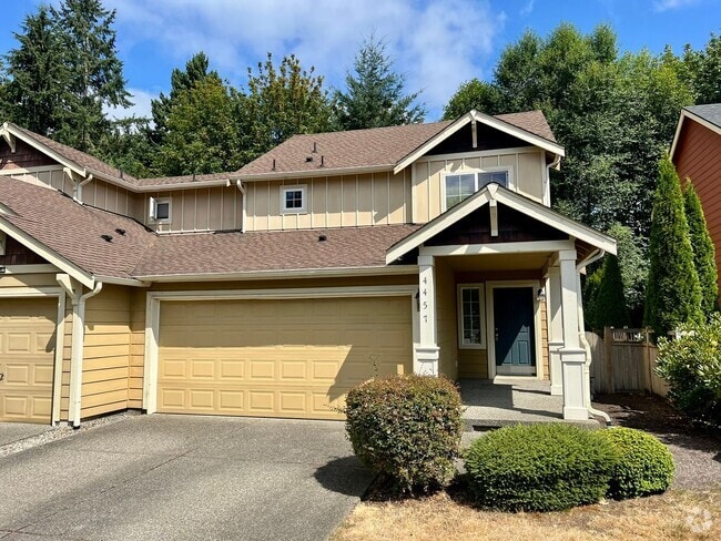 Building Photo - 2-Story Townhouse