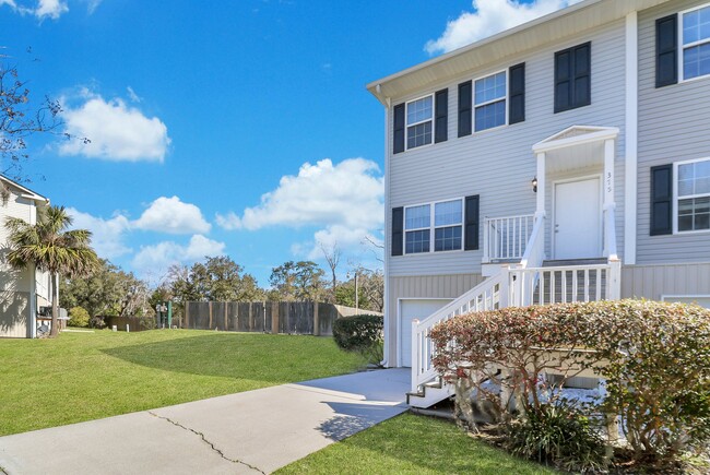 Photo - 375 Laurel Oak Ln Townhome