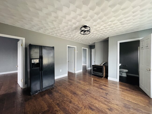 Photo - 166 Bradford Ave Unit 3