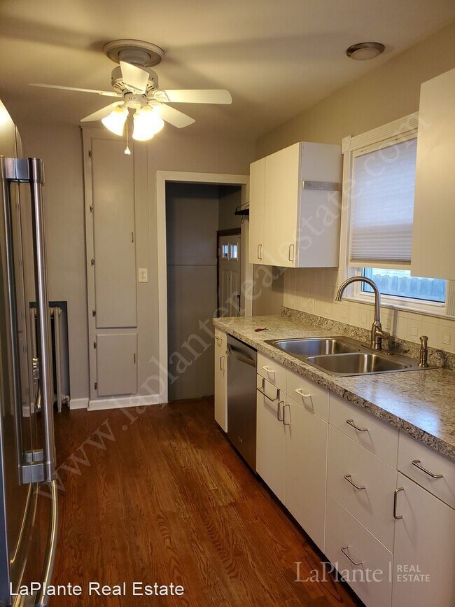 Photo - 3 br, 2 bath House - 3905 Bellevue Rd.