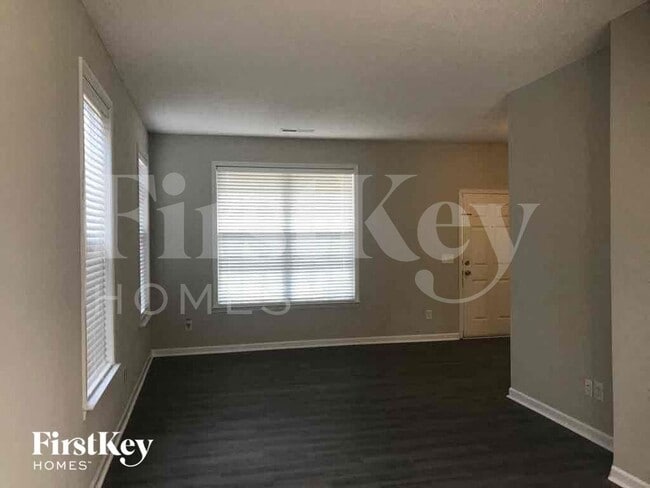 Photo - 2900 Hickman Ln