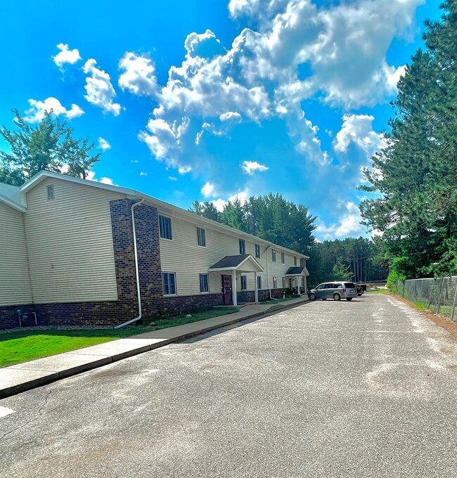 Building Photo - 9425 Co Hwy J Unit Apt 10
