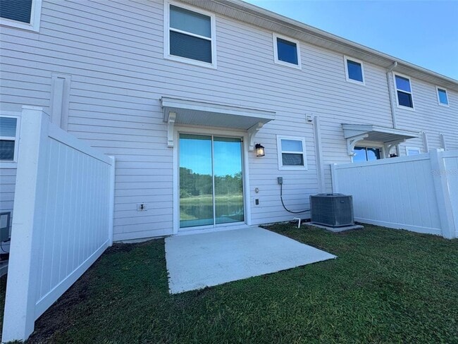 Photo - 7601 Stone Crk Trl