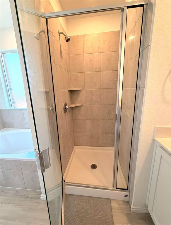 Photo - 2520 Four Waters Lp