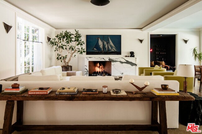 Photo - 2003 El Cerrito Pl