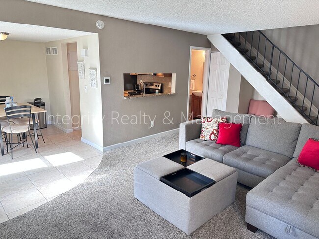 Photo - 10001 E Evans Ave