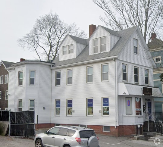 Building Photo - 220 Concord Ave Unit 3 Rental
