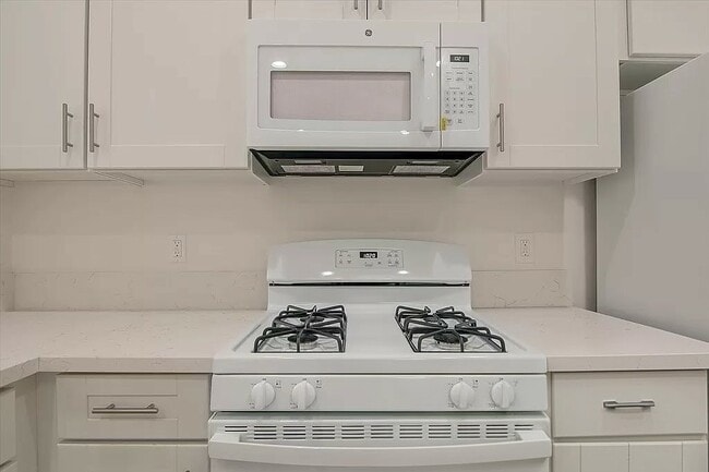 20550 Leadwell St Unit N/A