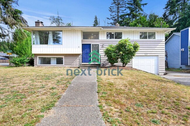 Building Photo - Charming 3-Bedroom Edmonds Home with 2 Full Baths and Spacious 1982 Sq. Ft. Living Space!