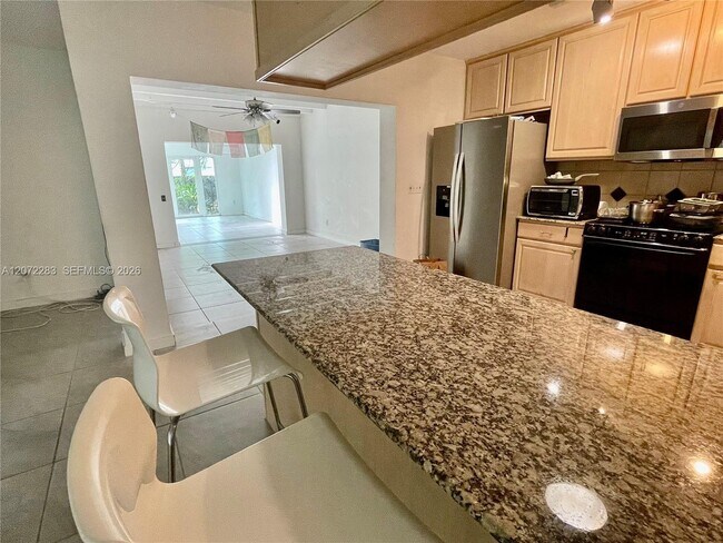 Photo - 10642 SW 77th Ave