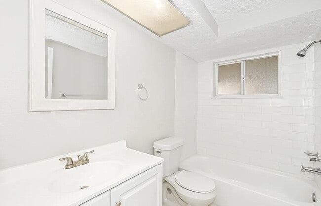 Photo - 7713 Seashore Dr