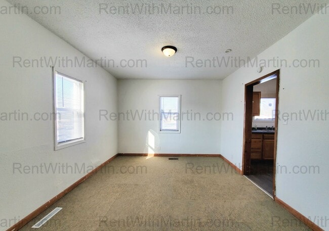 Photo - 919 Oneida St