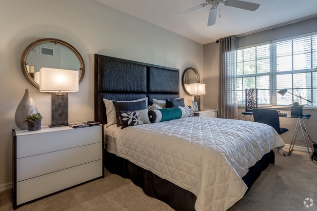 1BR,1BA - Capri