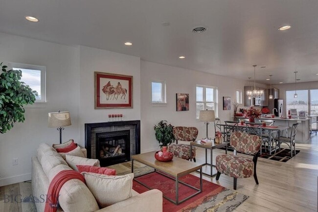 Photo - Gorgeous Single Family Home for Rent in No...