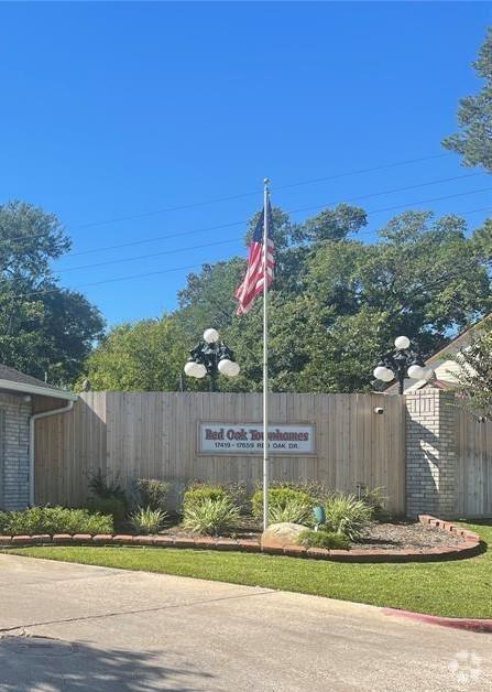 Building Photo - 17573 Red Oak Dr Unit 7573 Rental
