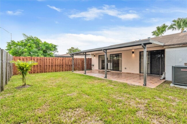 Photo - 4736 SW 136th Pl