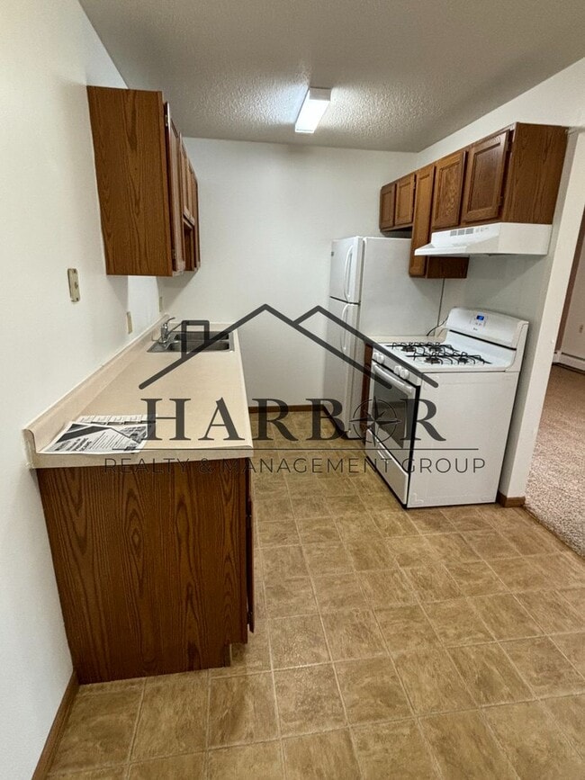 Building Photo - 110 2nd Ave NE Unit 110 - 304 Rental