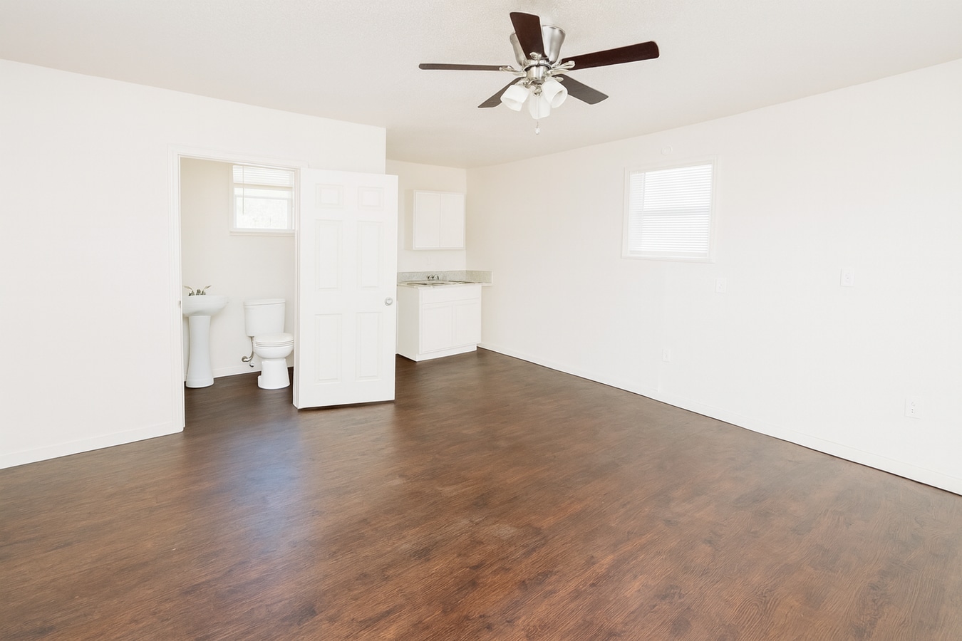 Photo - 3202 Baylor St Unit BACK