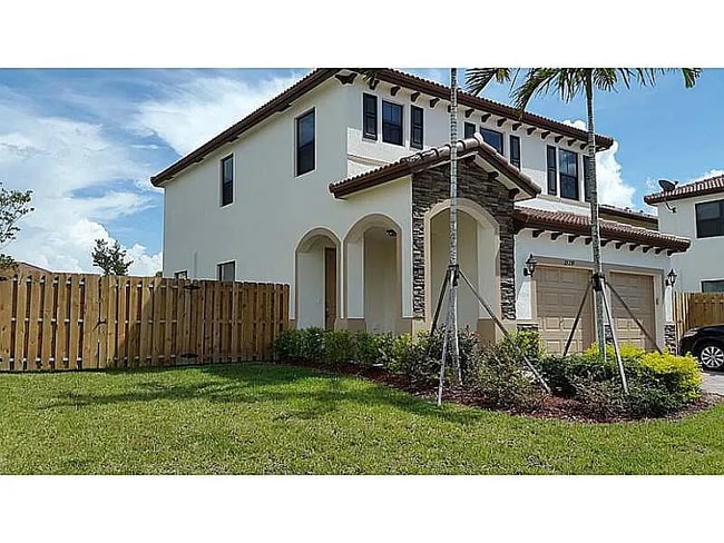 Building Photo - 22739 SW 92nd Ct Rental
