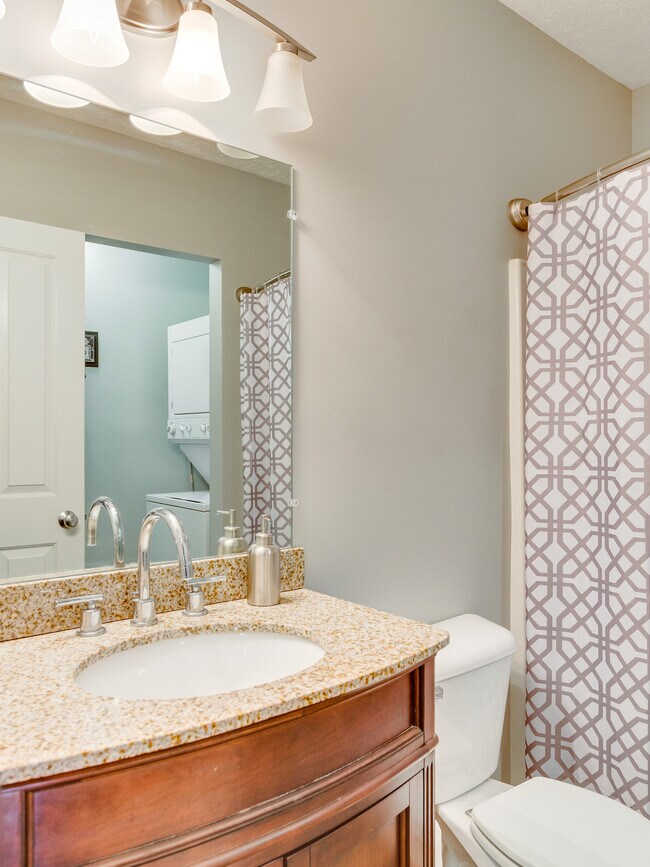 Photo - 2193 W 7th St