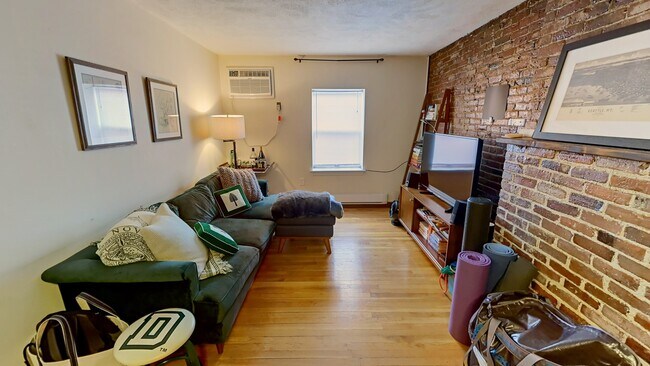 Photo - 267 Main St Unit 3A