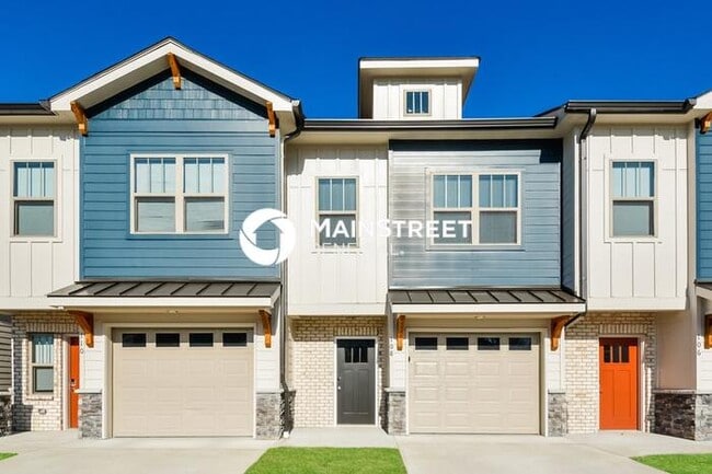 Building Photo - 2 Bedroom Pet-Friendly Home in Lebanon, TN with Main Street Renewal