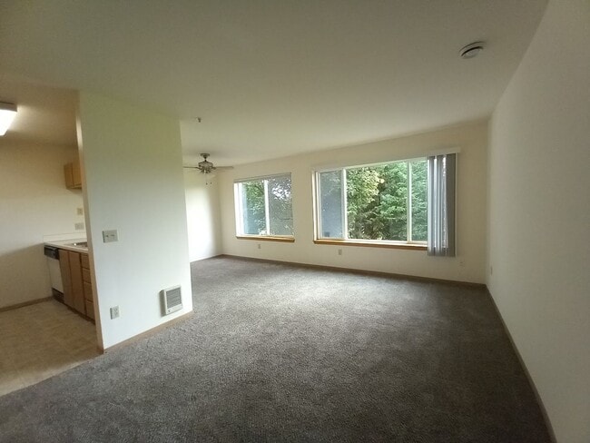 Photo - English Gardens Apartments