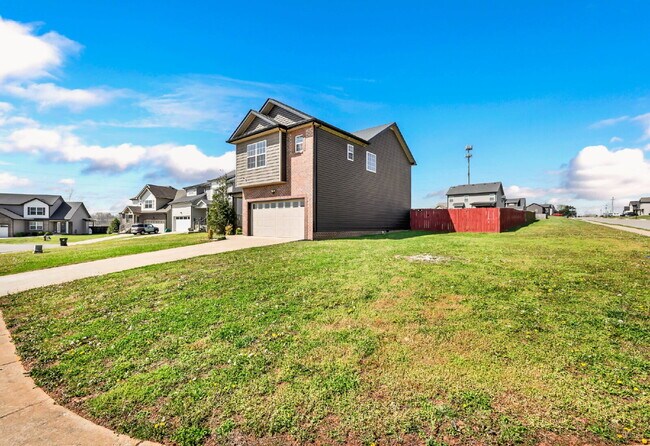 Photo - Close to Fort Campbell and MOVE IN READY!