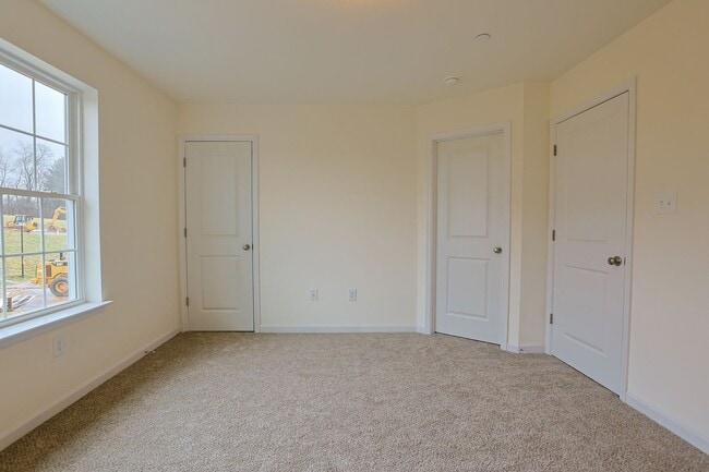Photo - End Unit-3 bedroom Townhome!