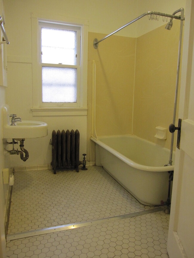 Photo - 10 E. Gorham