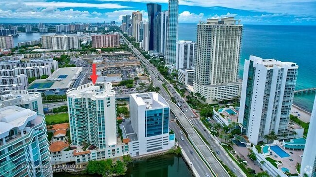 Building Photo - 150 Sunny Isles Blvd Unit 601 Rental