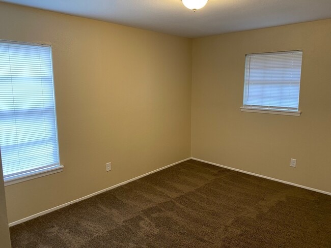 Photo - 112 County Rd 921