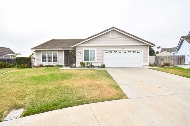 Lovely Single Level Home 4BR/2BTH Located ... - Lovely Single Level Home 4BR/2BTH Located ...