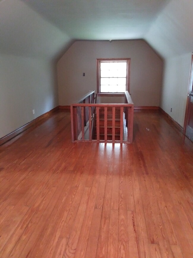 Building Photo - 2120 Allston Ave Rental