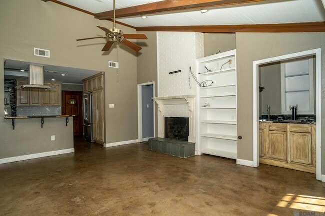 3736 Sessions Dr