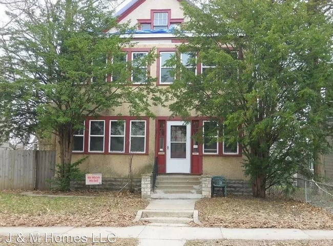 Building Photo - 2937-2939 Fremont Avenue North Unit 2