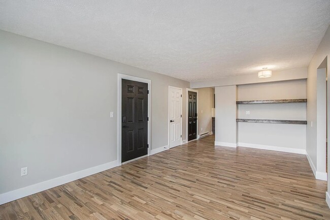 Living room - 2408 Texel Dr