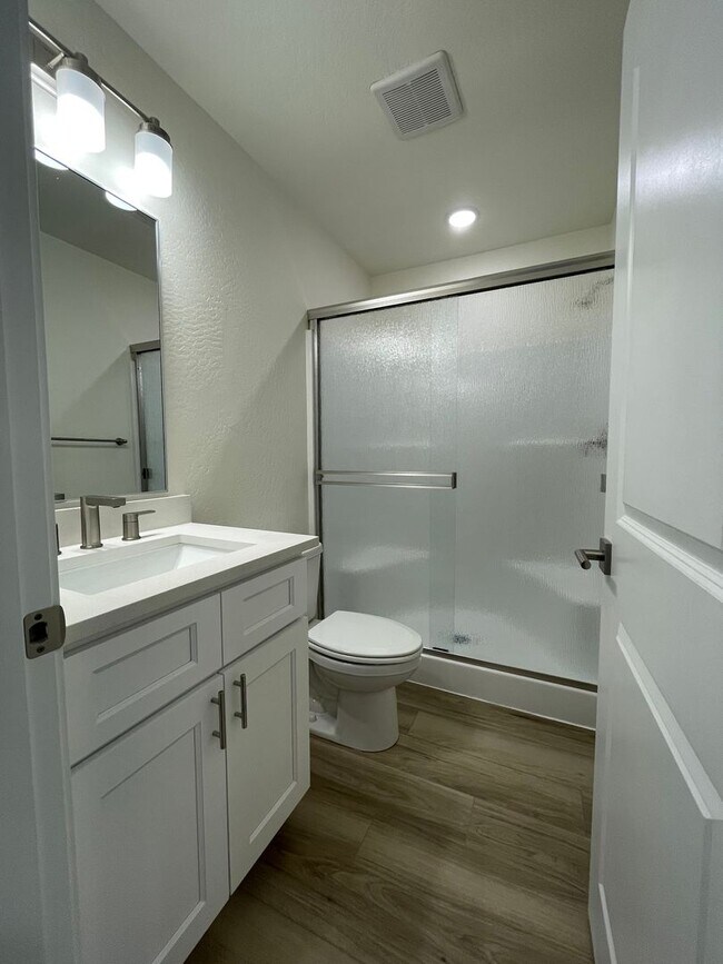 Photo - 410 4th St Unit B